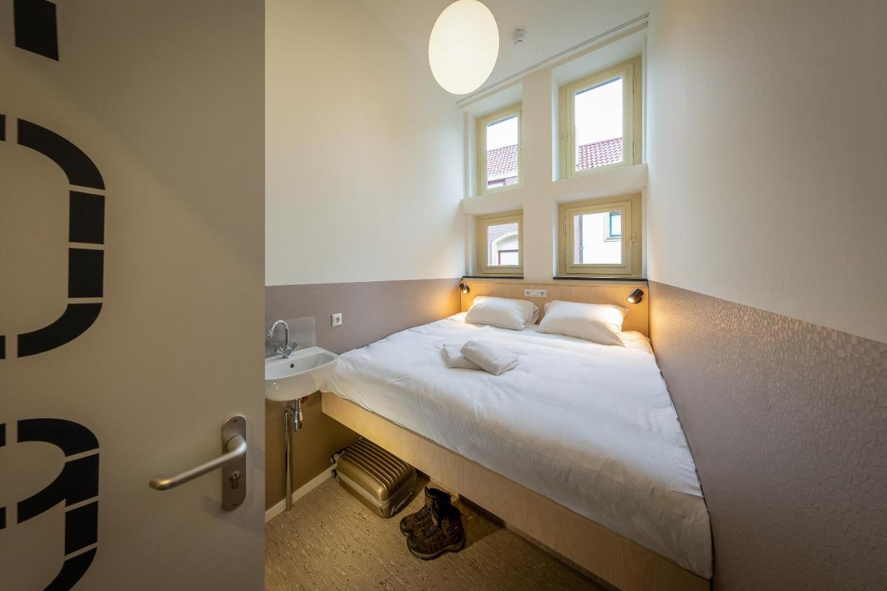 Stadsherberg Ald Weishoes - Hostel Venlo Bagian luar foto