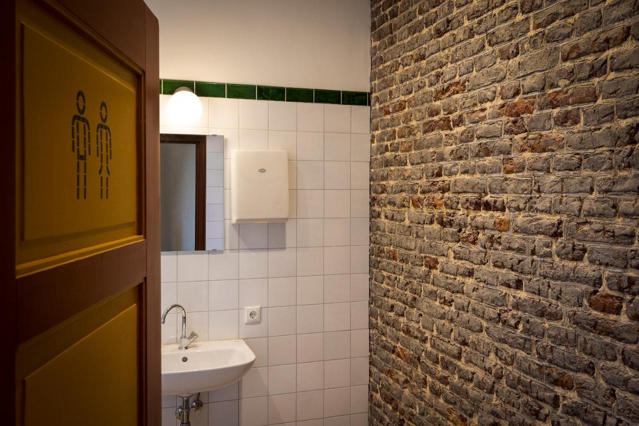 Stadsherberg Ald Weishoes - Hostel Venlo Bagian luar foto